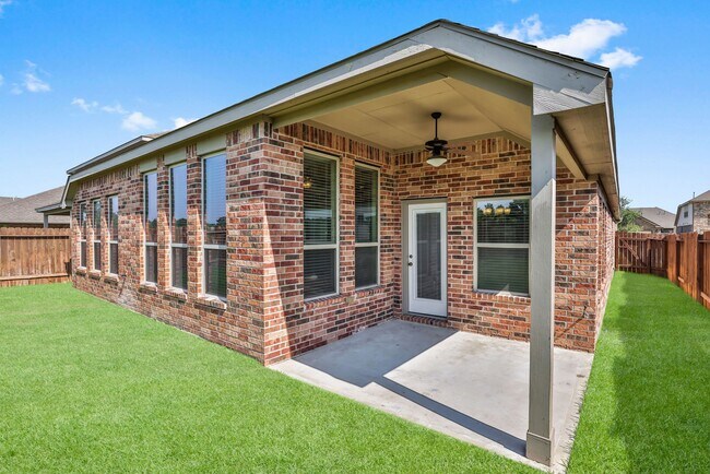 Building Photo - 15619 Windsor Bluff Dr