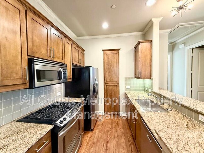 Building Photo - 7333 Valley View Ln