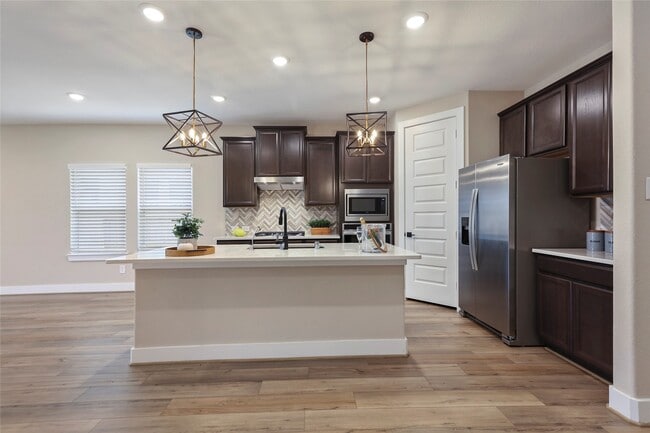 Building Photo - 2013 Woodland Pine Ct