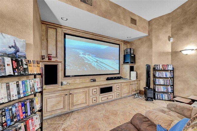 Building Photo - 7258 Loma Alta Cir