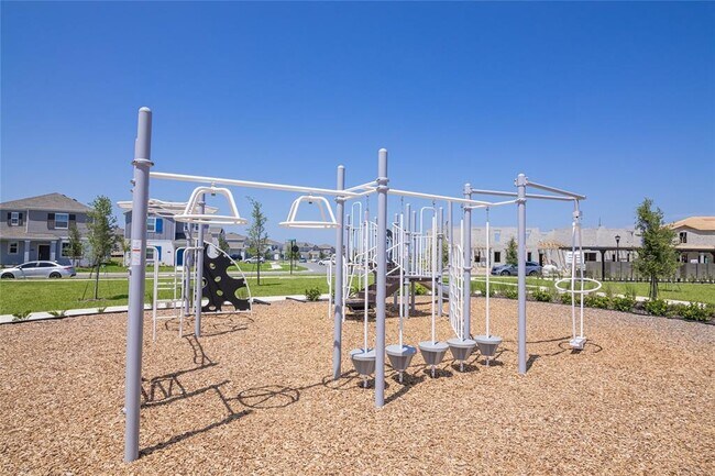 Building Photo - 2642 Runners Cir