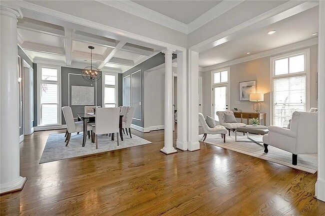 Dining and sitting room - 4241 Weaver St SE