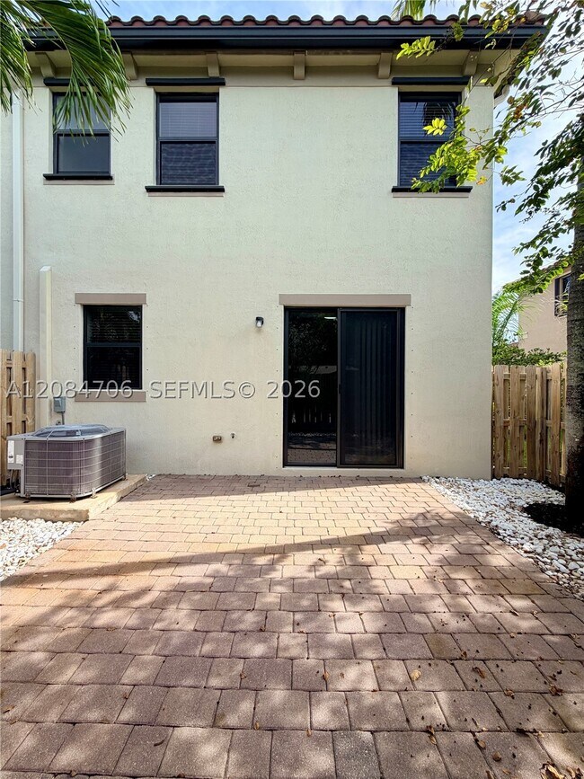 Building Photo - 6561 N Anise Ct