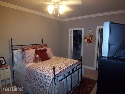 Building Photo - 3 br, 3 bath Condo - 801 Luther St W Unit 604