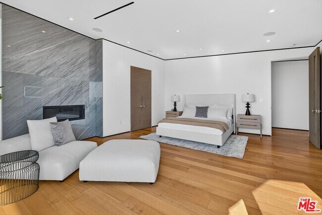 Building Photo - 17816 Porto Marina Way