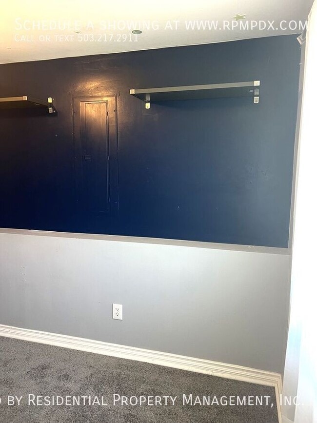 Building Photo - 4512 SW Fairvale Ct