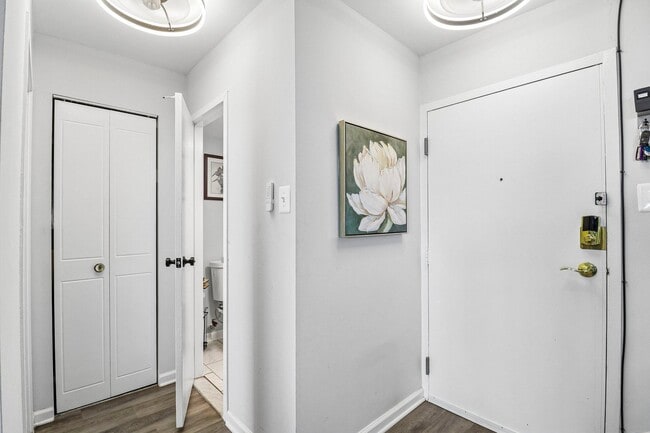 Building Photo - 301 N Beauregard St