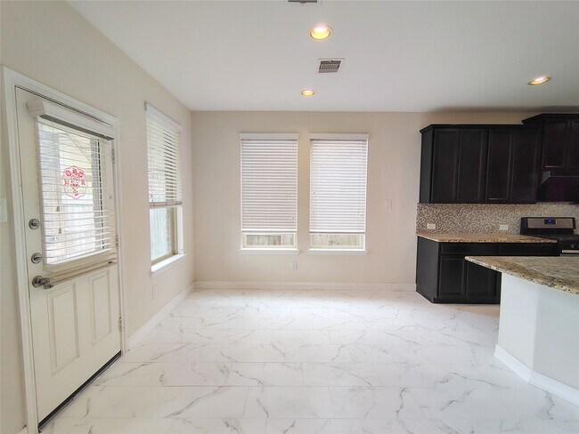 Building Photo - 10551 Paula Bluff Ln