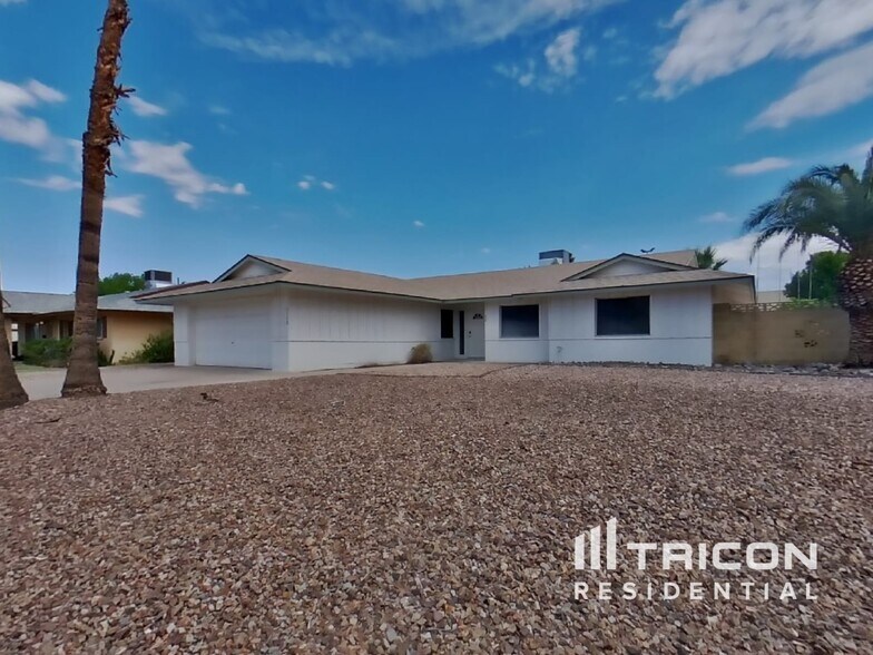 Building Photo - 3310 W Acoma Dr