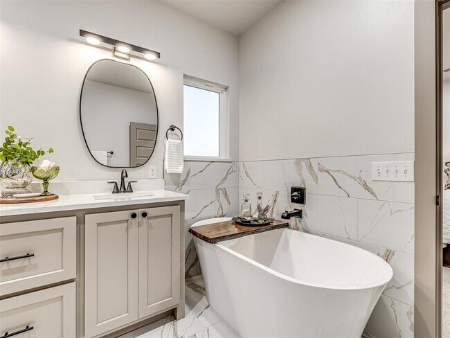 Building Photo - 2548 NW 131st St