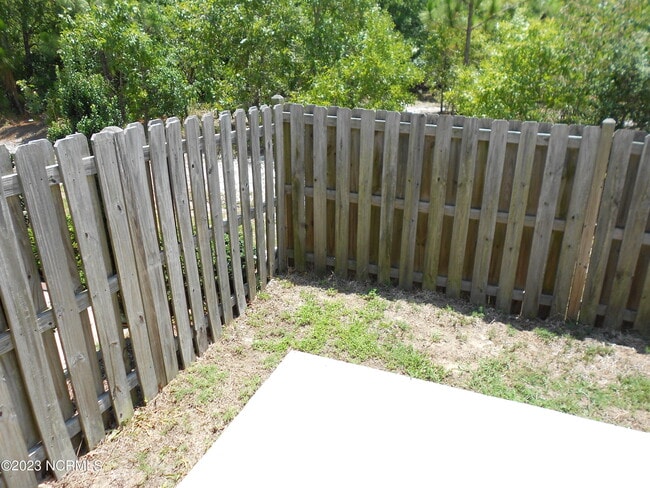 Building Photo - 3960 Winds Ridge Dr