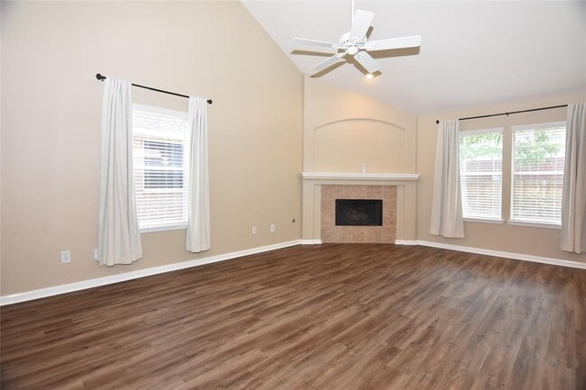 Building Photo - 9619 Babbling Spring Ct