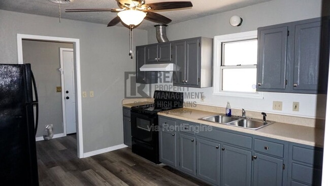 Building Photo - 1017 N Jefferson St