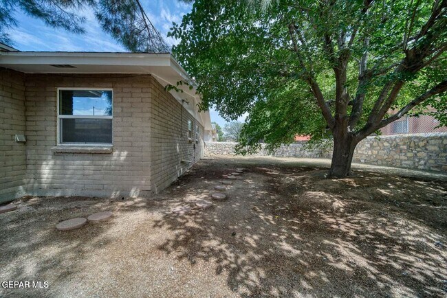 Building Photo - 11248 Wharf Cove Dr