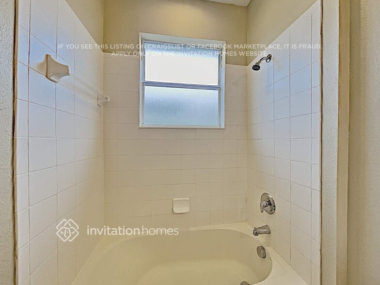 Building Photo - 10340 Avelar Ridge Dr