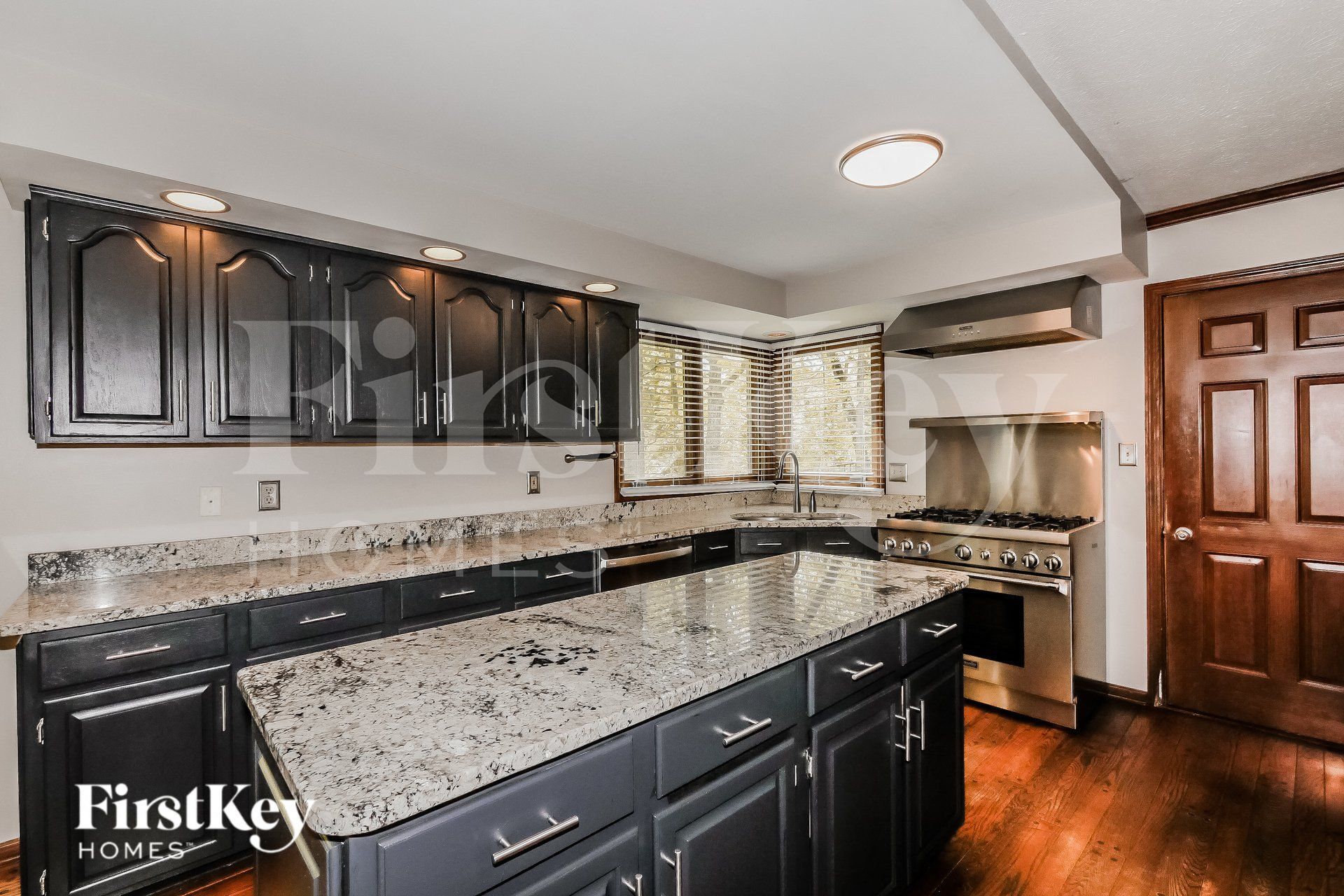 Building Photo - 10387 Courageous Dr