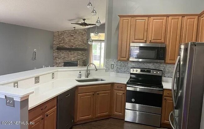 Building Photo - 1806 Forest Creek Dr