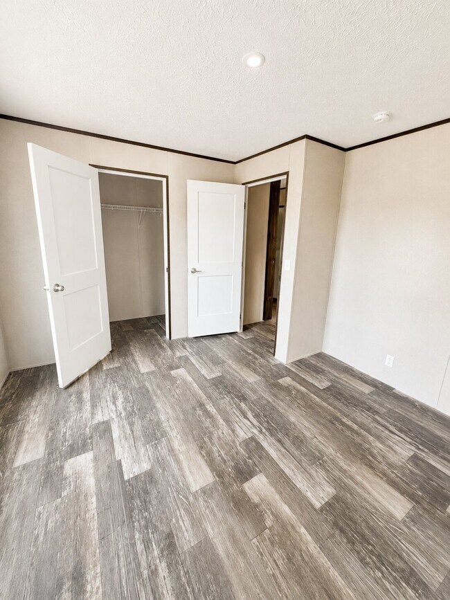 Building Photo - 161 Fowler Cir