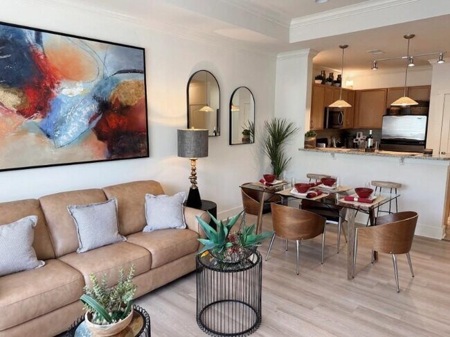 Building Photo - 1740 Century Cir NE