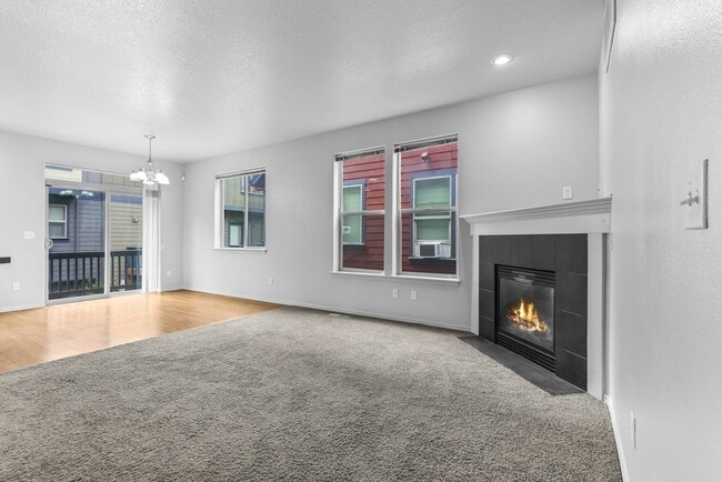 Building Photo - Available NOW Hillsboro End Unit Townhome Minutes to Intel Jones Farm, Costco, Parks 1 Small Pet OK