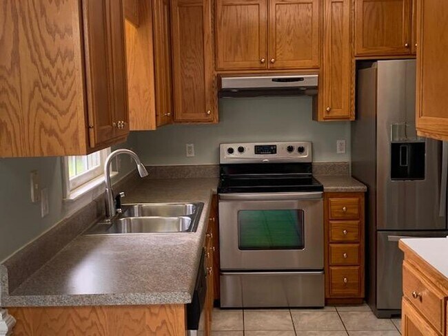 Building Photo - 2324 Buckstone Ct