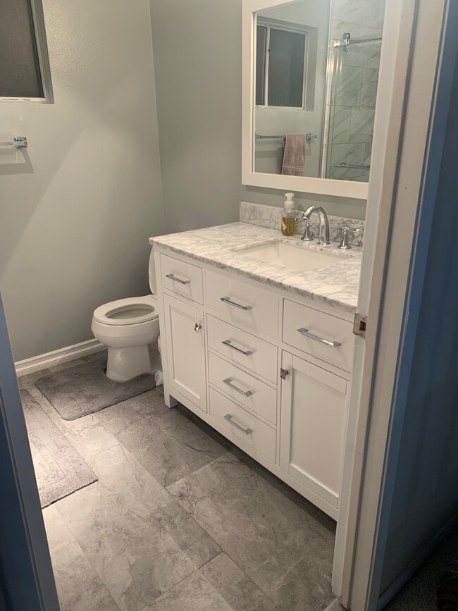 Building Photo - 15116 Providence Ln