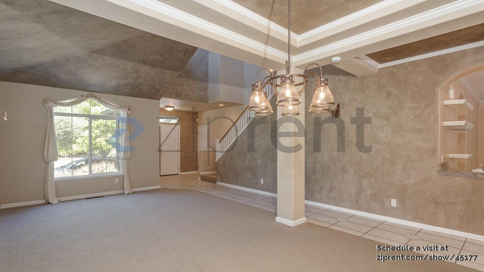 Building Photo - 5420 Hazelwood Ct