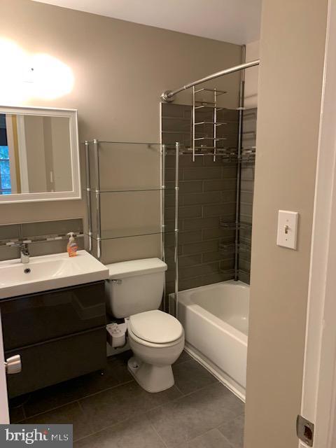 Building Photo - 5521 Corot Ct