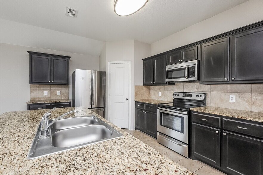 Building Photo - 8616 Fawn Hill Ct