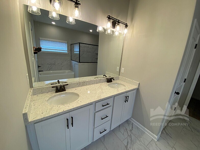 Building Photo - 7706 Canyon Ridge Cove