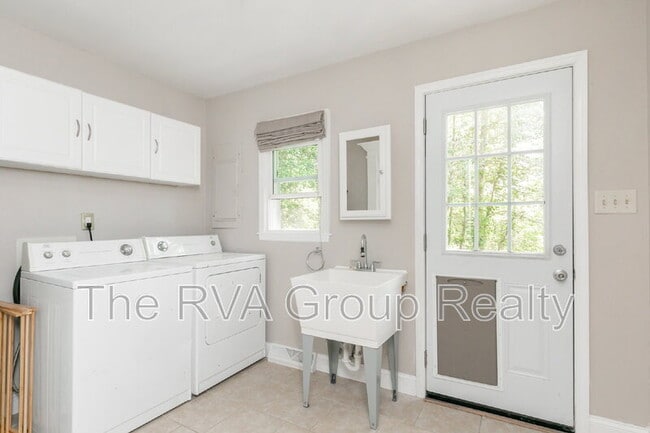 Building Photo - 11000 May Apple Terrace