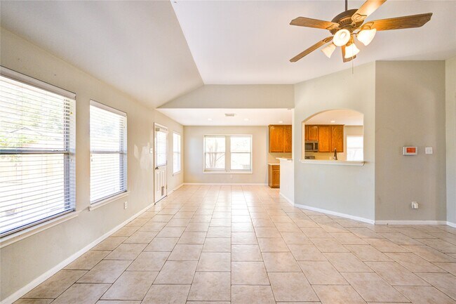 Building Photo - 9822 Memorial Crossing Dr