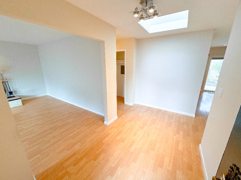 Building Photo - 3322 Glendora Dr