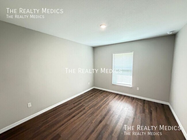 Building Photo - 4781 SW 166th Ln