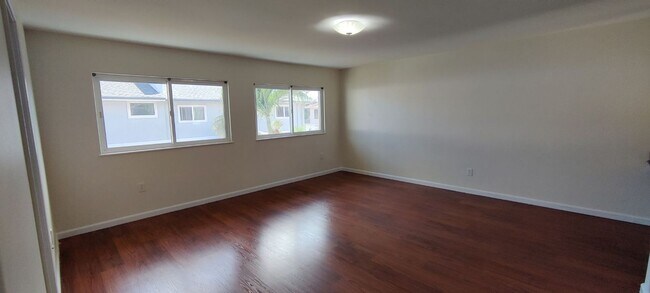 Building Photo - 3471 Harding Ave