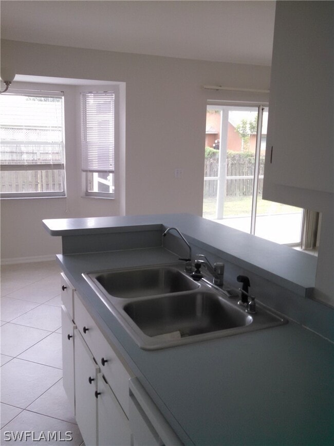 Building Photo - 9092 Caloosa Rd