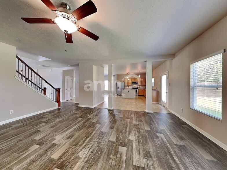 Building Photo - 12831 Silvaire Farm Rd