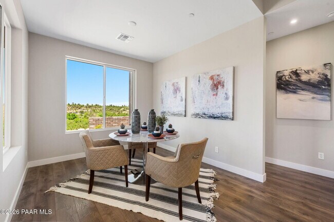 Building Photo - 1340 Rockwood Dr