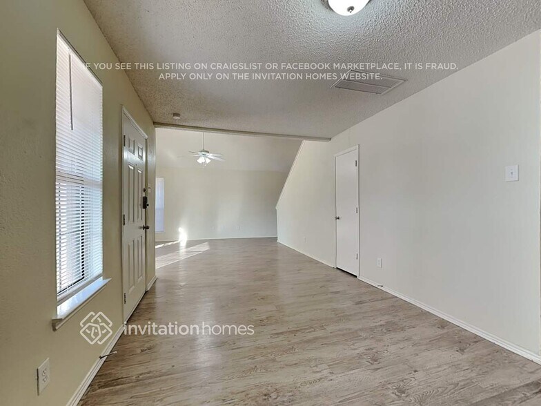 Building Photo - 8405 Pacific Pearl Dr