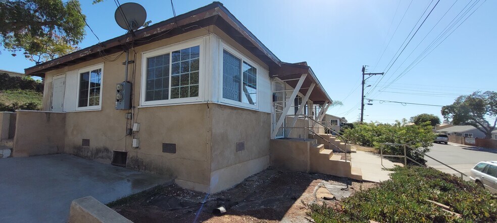 Building Photo - 2103 Drescher St