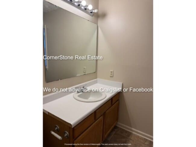 Building Photo - 422 Murray Fork Dr