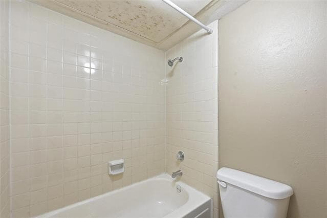 Building Photo - 512 White Oak St