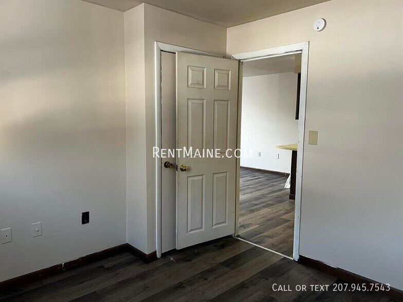 Building Photo - 47 Sanford St