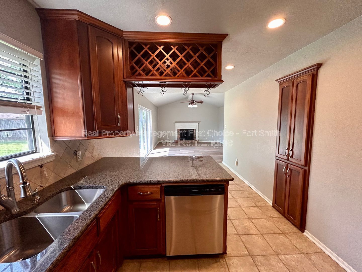 Building Photo - 3104 S 99th St