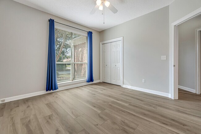 Building Photo - 114 Dana Pointe