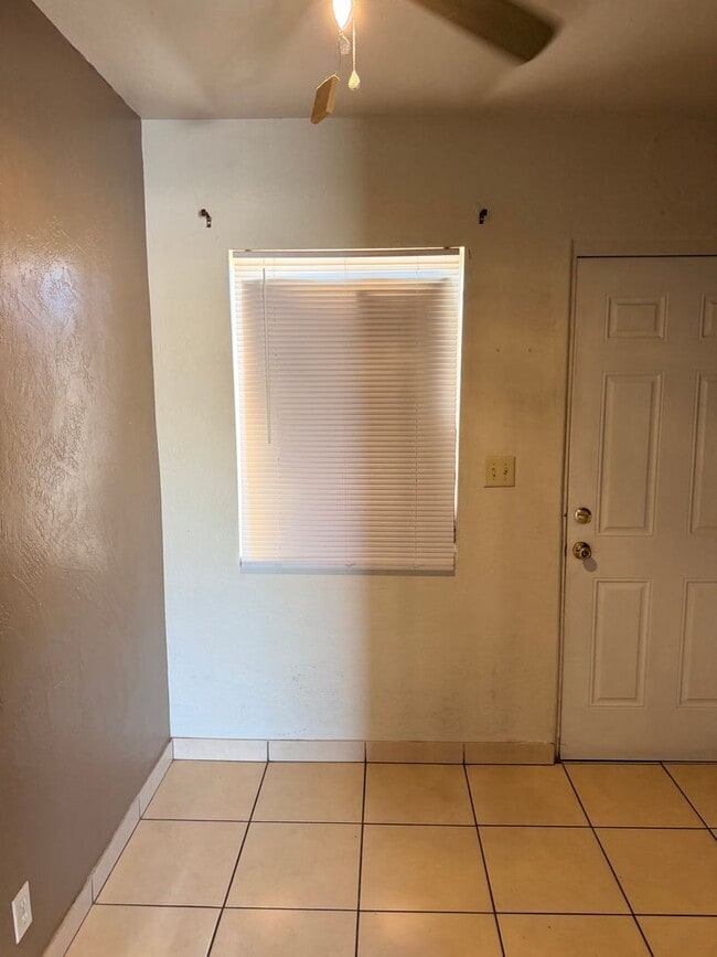 Building Photo - 1 Bedroom End Unit on a Corner Lot