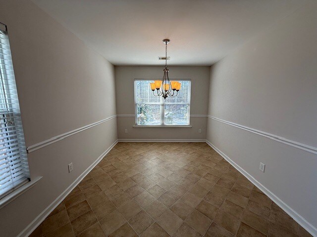 Building Photo - 2459 Newbury Ave