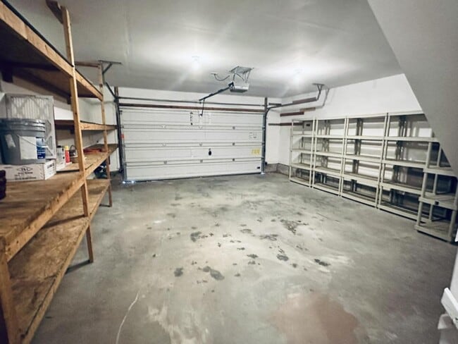 Building Photo - 3249 Fayette Dr