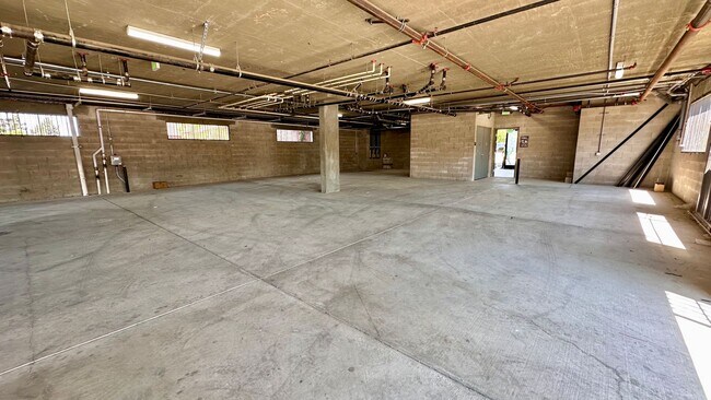 Building Photo - Luxury NoHo Brand New Units!