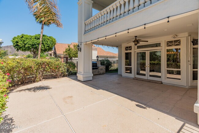 Building Photo - 5820 W Del Lago Cir